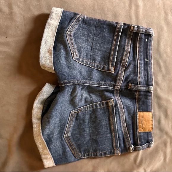 American Eagle Stretch Denim Shorts Distressed Cuffed Size 4 Blue Jean Cutoffs - Picture 2 of 9